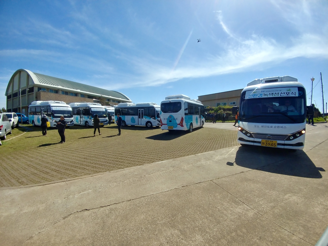 2018년 4월 제주 우도에서 본격 운행에 나선 BYD 중형전기버스 이버스-7(eBUS-7)